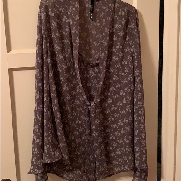 Anthropologie BELLATRIX GRAY SHEER LONG SLEEVE BLOUSE BLOUSE BELL SLEEVES Floral - Picture 12 of 13